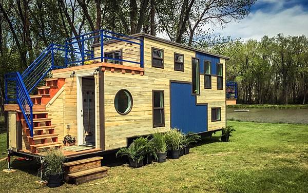 FINAL_tiny-home-exterior1