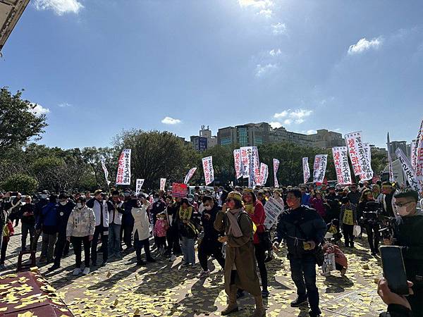 「反縣立生命園區自救會」「堅決拒設第二座火葬場」湖口、新豐地