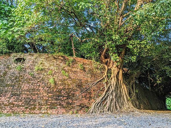 高雄大寮共益磚窯廠遺址八卦窯&瑞榮磚窯廠遺址目仔窯-歷史建築