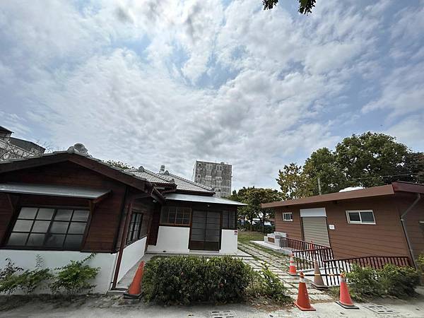 台灣日式宿舍的發展與類型/台東民權里日式宿舍群重建之路-文官