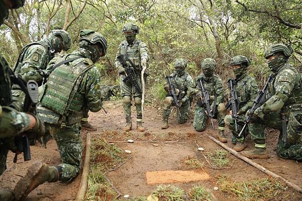 新豐坑子口靶場佔地三百六十多公頃/陸軍第6軍團21砲指部國軍