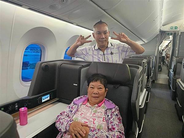 1屋4妻/一屋四妻/住8層大豪宅/胡鵬飛/天宏宮/新竹縣啟德 1屋4妻/一屋四妻/住8層大豪宅/胡鵬飛/天宏宮/新竹縣啟德