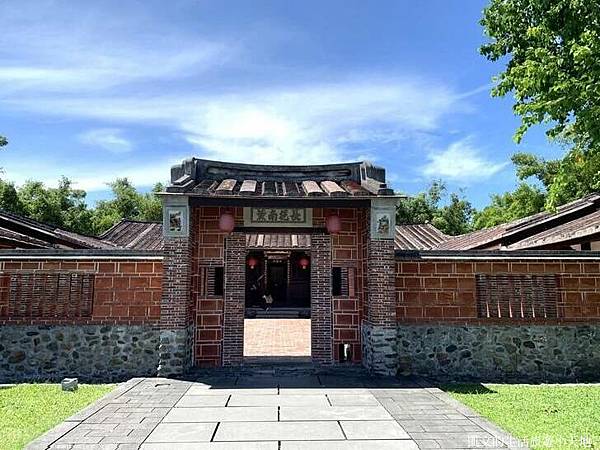 宜蘭第一位舉人黃纘緒故居建於（1877）民國85年拆卸保存，