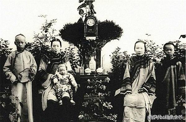 清朝海外官員服飾-老照片