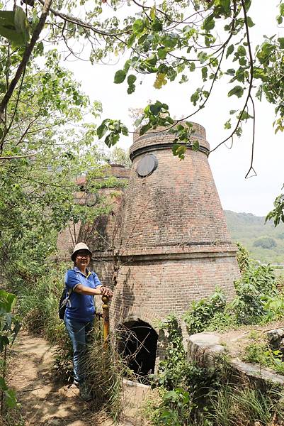 柴山 百年石灰窯-歷史建築/原淺野水泥台灣工場台灣第一個現代