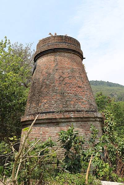 柴山 百年石灰窯-歷史建築/原淺野水泥台灣工場台灣第一個現代