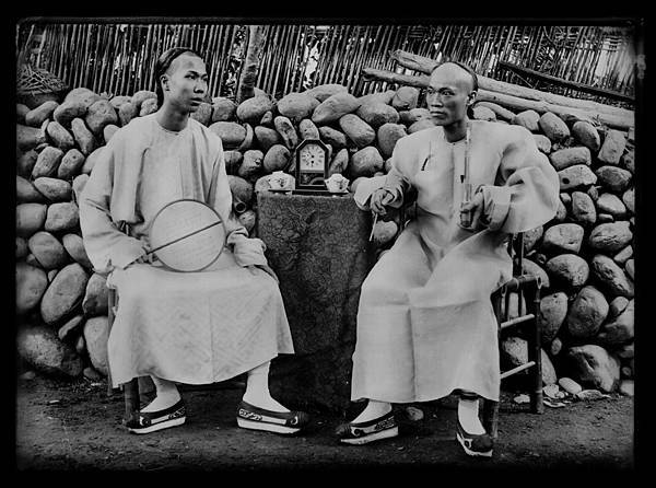 晚清台灣玻璃版原件是對台灣歷史影像收藏中最重要的珍品,全部都 晚清台灣玻璃版原件是對台灣歷史影像收藏中最重要的珍品,全部都