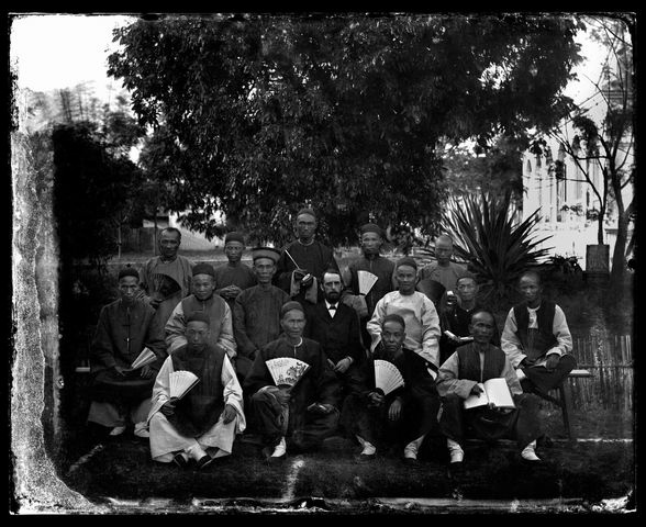 晚清台灣玻璃版原件是對台灣歷史影像收藏中最重要的珍品,全部都 晚清台灣玻璃版原件是對台灣歷史影像收藏中最重要的珍品,全部都