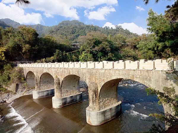 國姓鄉北港溪石橋(糯米橋)