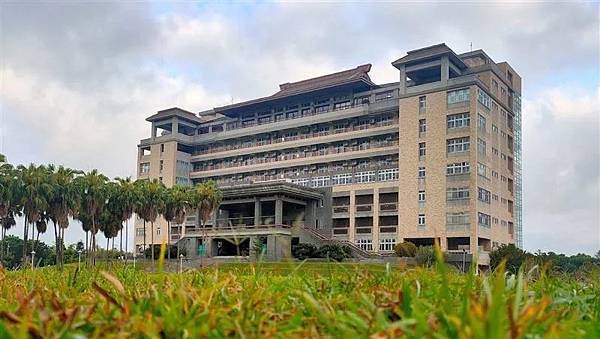 薪資「轉供養金」雲林福智教育園區被老師控訴，每個月領薪三萬多