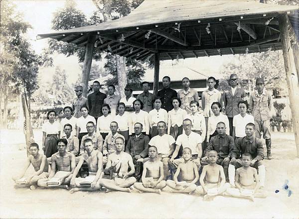 1964年員工旅遊照/老照片