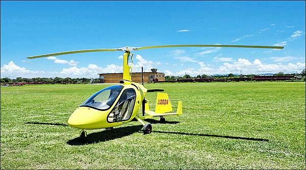 以120萬元採購美國生產的全新S6超輕航機/有人以每15分鐘 以120萬元採購美國生產的全新S6超輕航機/有人以每15分鐘