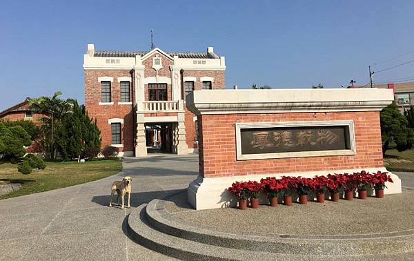 嘉義縣縣定古蹟翁清江宅興建時間應在1922年（大正十一年）至