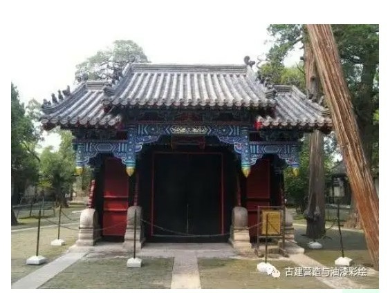 四合院/閨秀「大門不出,二門不邁」,二門就是指垂花門-垂花門