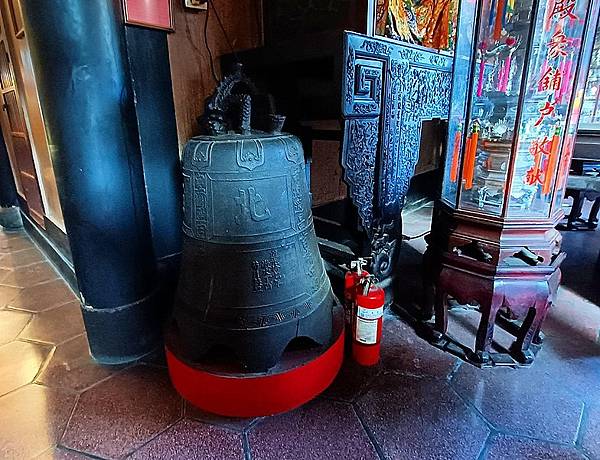 臺南北極殿的古鐘 (1) 臺南北極殿的古鐘 (1)