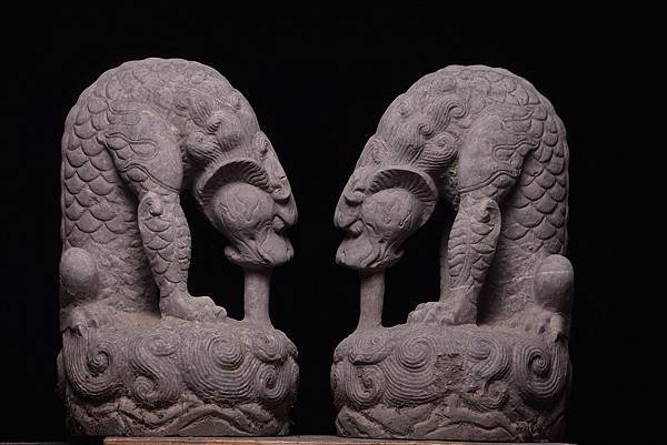 石雕吸水獸有兩個意義:一、為吉祥之瑞獸;二、為仁慈之瑞獸。瑞 石雕吸水獸有兩個意義:一、為吉祥之瑞獸;二、為仁慈之瑞獸。瑞