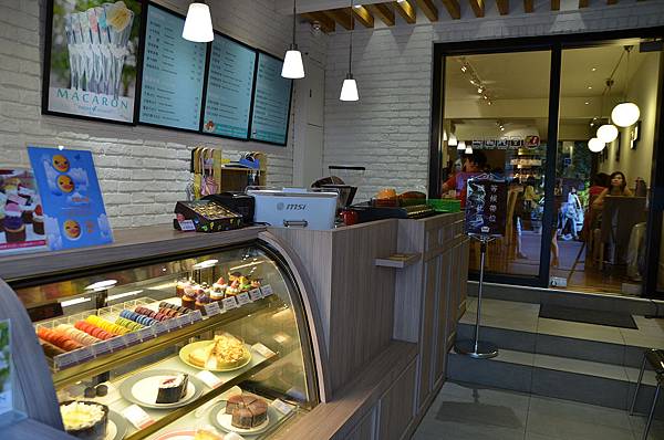 DSC_6049.JPG DSC_6049.JPG