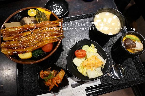 DSC03422_nEO_IMG.jpg DSC03422_nEO_IMG.jpg