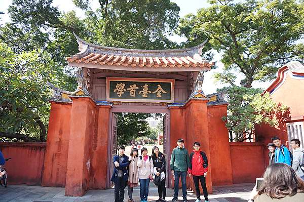 台南中西區 孔廟文化園區 府中街商圈 周邊好吃好玩行程推薦 貪吃媽媽liz帶著勛勛玩世界 痞客邦