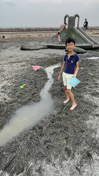 【嘉義景點】東石漁人碼頭～免門票，玩水、玩沙、當網美、吃海鮮