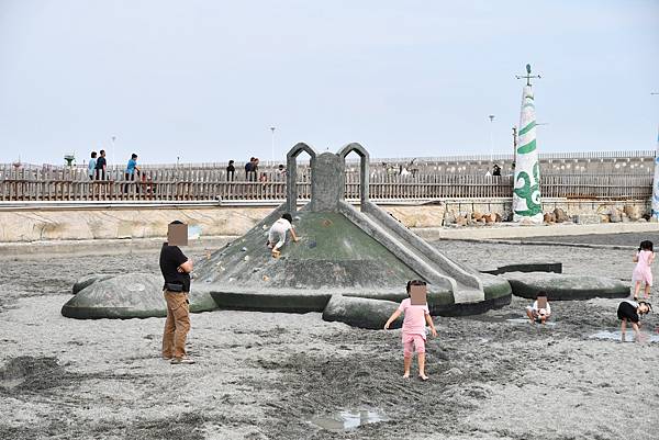 【嘉義景點】東石漁人碼頭～免門票，玩水、玩沙、當網美、吃海鮮