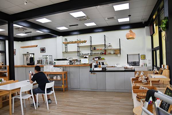 【台南楠西區】窯窯woody ～窯烤美食很好吃，有大草皮、滑