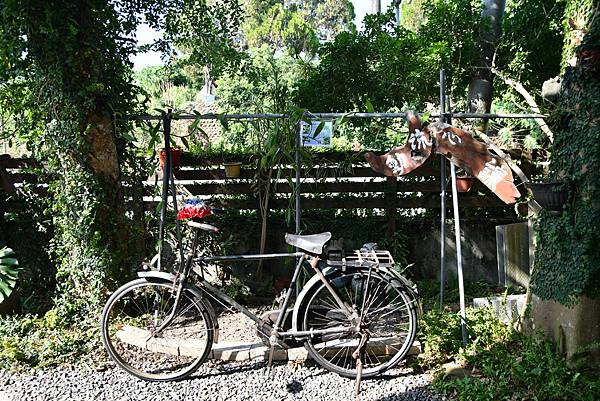 【台南楠西區】窯窯woody ～窯烤美食很好吃，有大草皮、滑