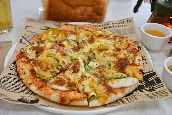 【台南楠西區】窯窯woody ～窯烤美食很好吃，有大草皮、滑