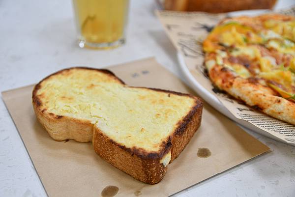 【台南楠西區】窯窯woody ～窯烤美食很好吃，有大草皮、滑