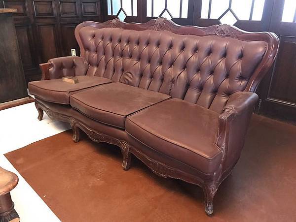 〔耐舒沙發〕新竹北埔古蹟 姜阿新洋樓 骨董沙發換牛皮
