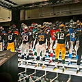 Nike town_NFL suit