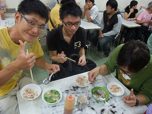 嘉義"郭"家火雞肉飯