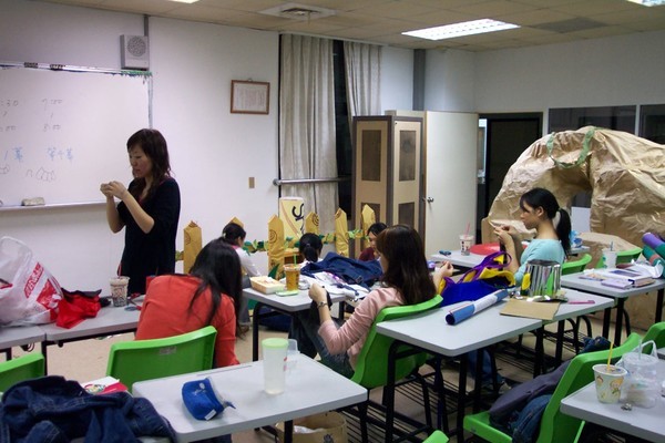 排戲 做服裝道具