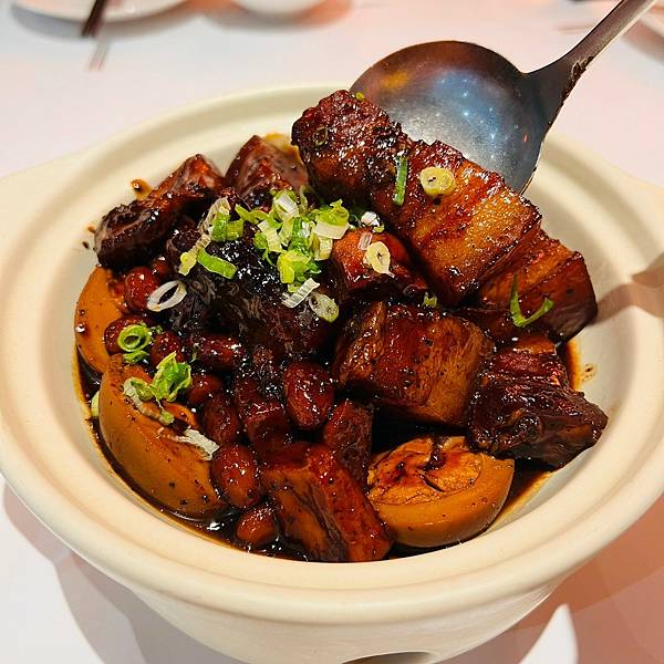 LINE_ALBUM_202211-1_221202_14 LINE_ALBUM_202211-1_221202_14