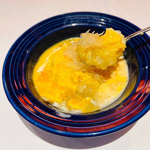 LINE_ALBUM_202211-1_221202_68 LINE_ALBUM_202211-1_221202_68