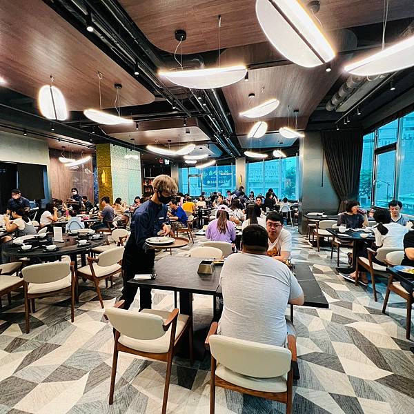 享鴨終於來高雄啦!! 享鴨烤鴨與中華料理 高雄裕誠店 享鴨終於來高雄啦!! 享鴨烤鴨與中華料理 高雄裕誠店