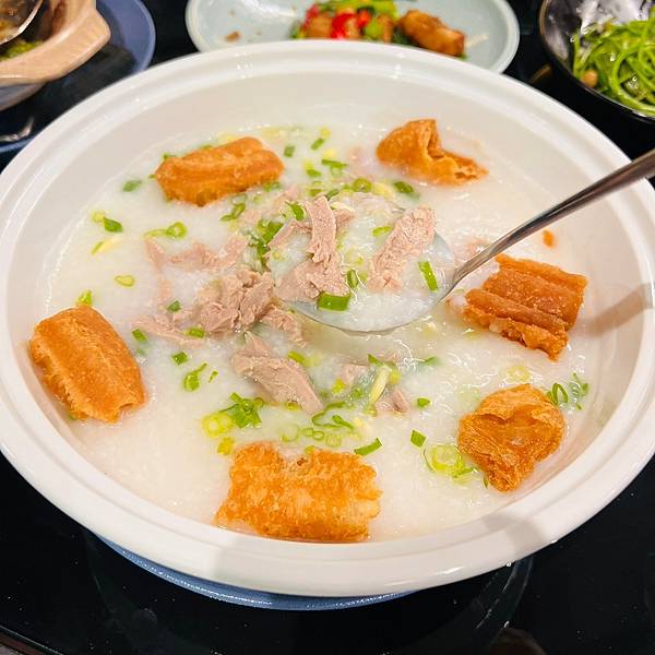 享鴨終於來高雄啦!! 享鴨烤鴨與中華料理 高雄裕誠店 享鴨終於來高雄啦!! 享鴨烤鴨與中華料理 高雄裕誠店