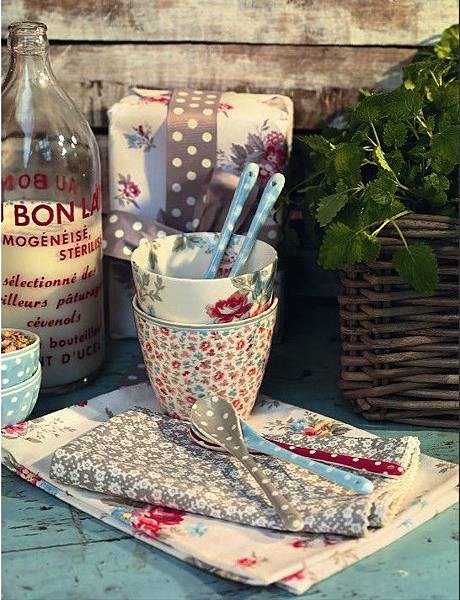 2011-8.jpg 2011-8.jpg