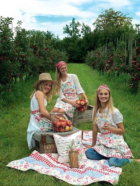 2012-15.jpg 2012-15.jpg