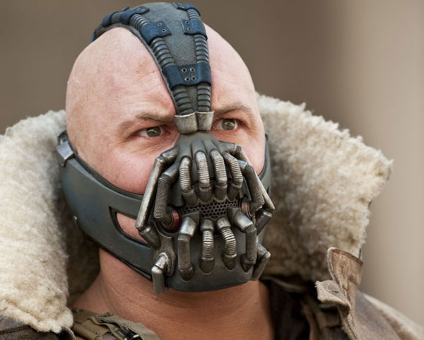 bane-looking-nervous-in-dark-knight-rises-tom-hardy-2012-ggnoads