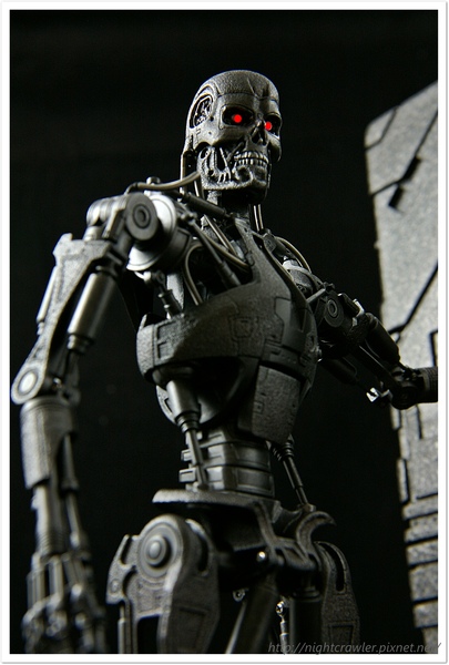 T-700