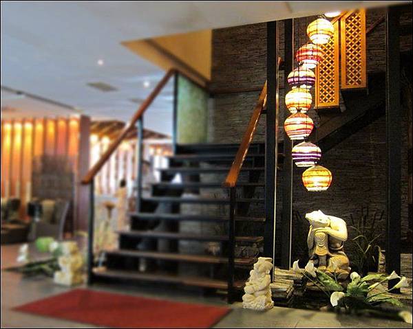 左腳右腳中正店