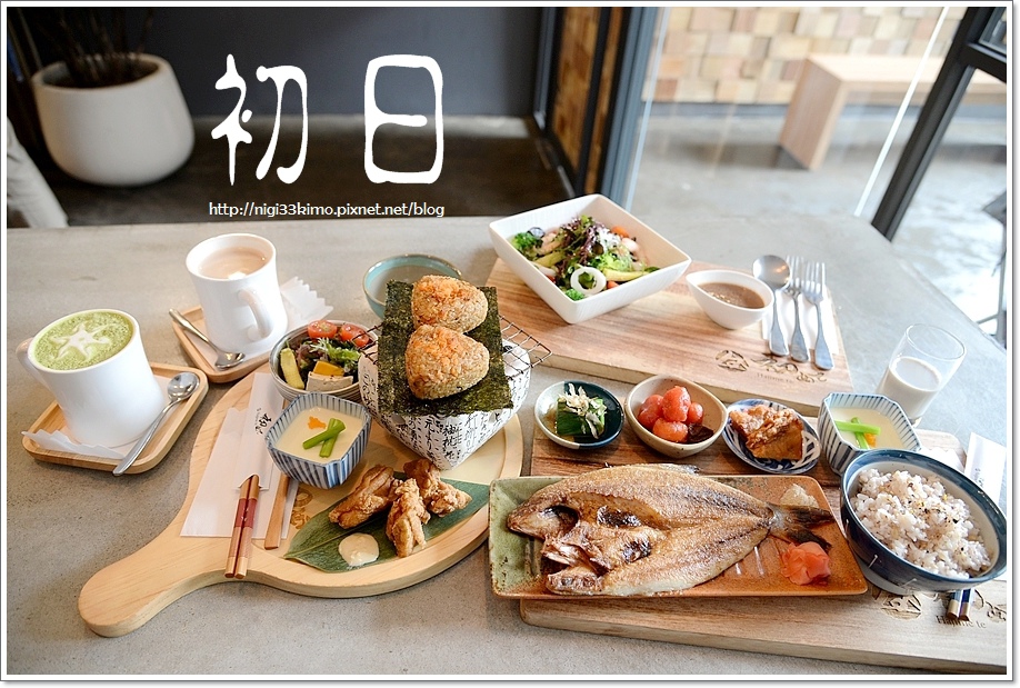 初日18 初日18