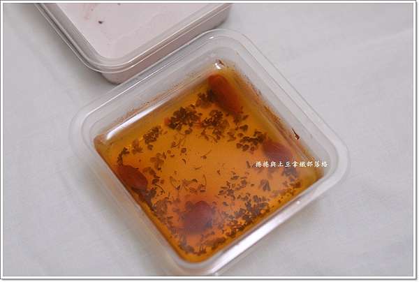 高雄 糖小鴨港式甜品 吃貨不能錯過文化中心少見道地港味 一蛋芋見泥激推 捲捲和土豆拿鐵 痞客邦