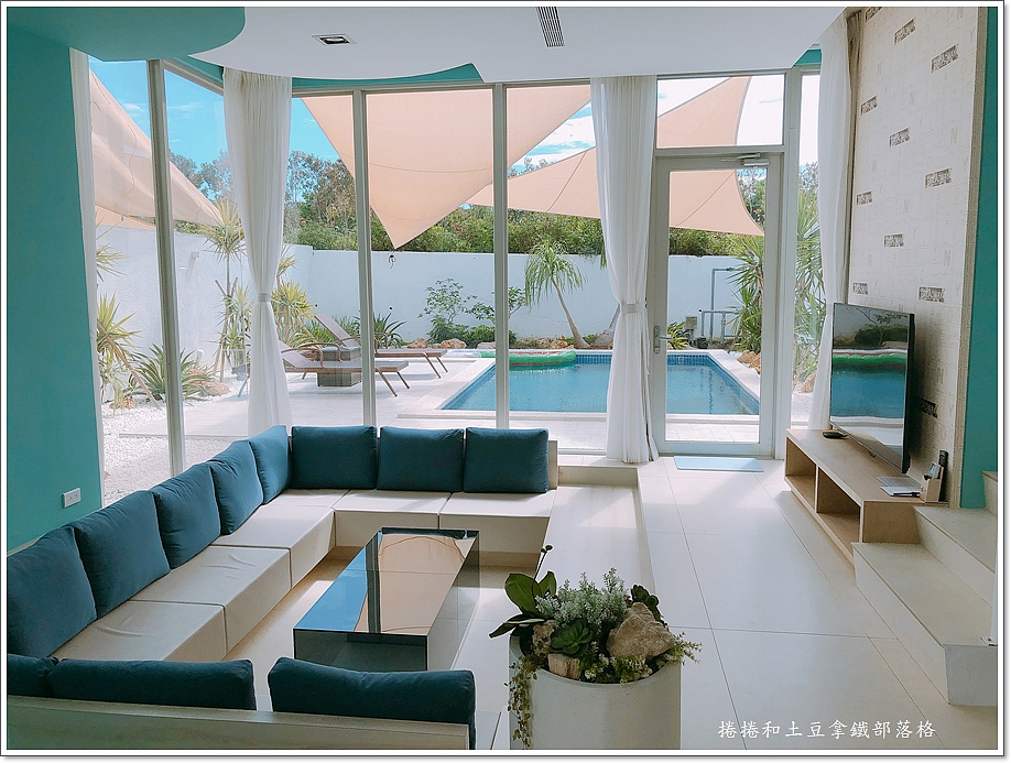 初見恆美蔚藍 初見恆美蔚藍