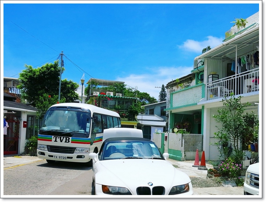 香港 石澳海灘 石澳村 馬卡龍色系的小屋超好拍 偷得香江一日閒 捲捲和土豆拿鐵 痞客邦