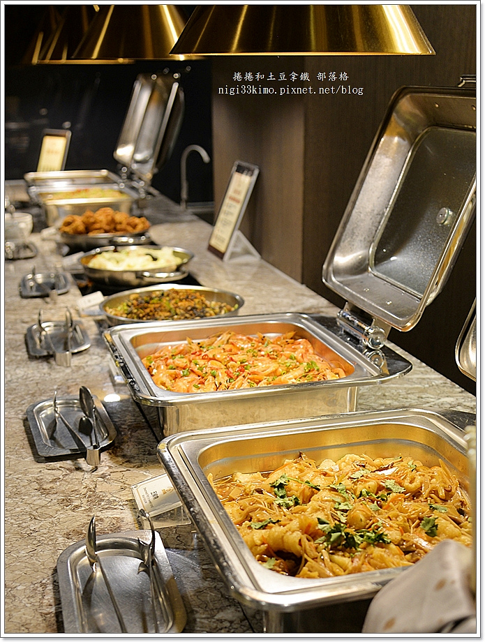 高雄 福華飯店麗香苑自助餐 斥資千萬裝潢打造氣質系網美buffet 捲捲和土豆拿鐵 痞客邦