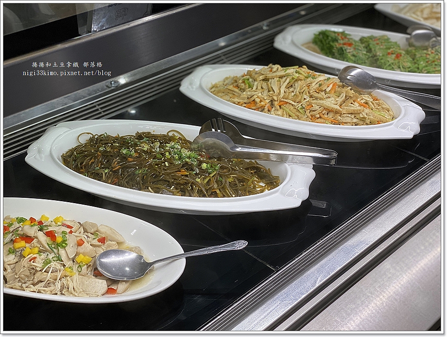 高雄 福華飯店麗香苑自助餐 斥資千萬裝潢打造氣質系網美buffet 捲捲和土豆拿鐵 痞客邦