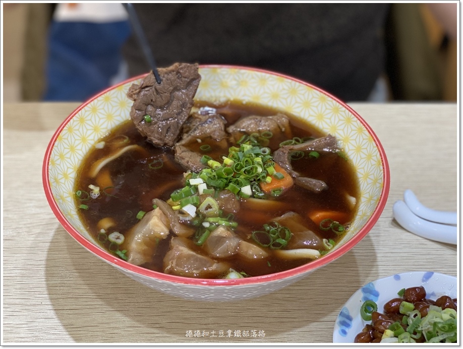 隱市牛麵-0.JPG