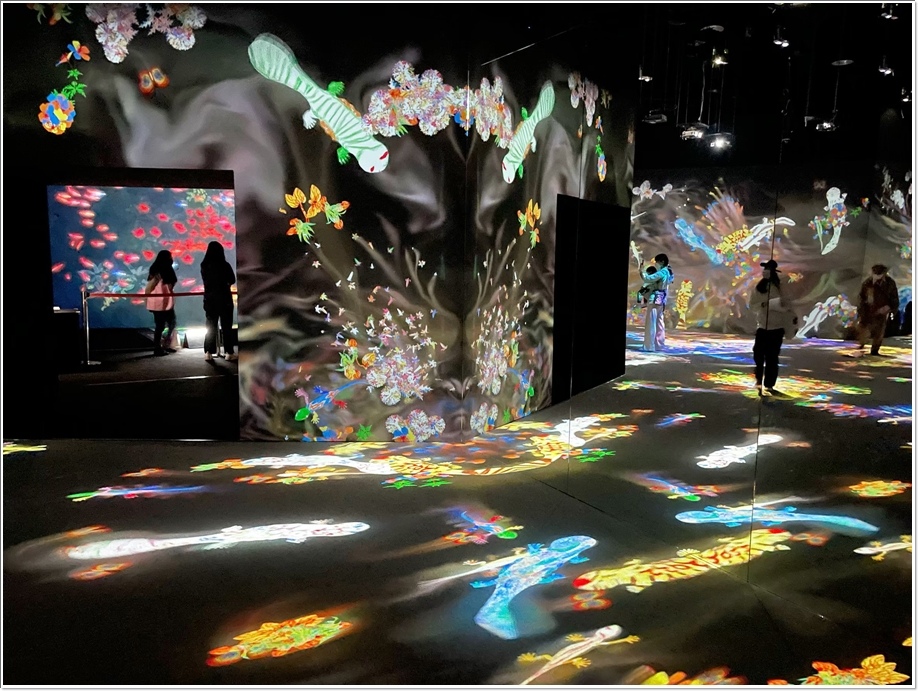 LINE_ALBUM_2022.03.07 TeamLab (台北場)_220613_15.jpg LINE_ALBUM_2022.03.07 TeamLab (台北場)_220613_15.jpg